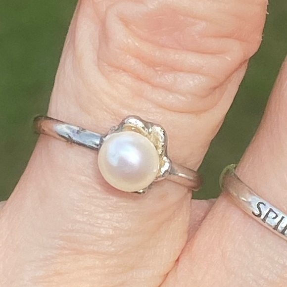 Cultured Pearl ring silver plated 6 mm Pearl adjustable size 7 - 8.5 - Picture 1 of 16